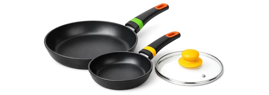 Как хранить сковородки